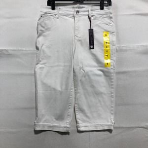 NWT Gloria Vanderbilt White Capris Skimmer Size 6 Lillian Missy